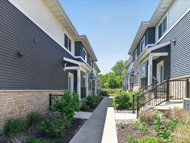 Condo for sale in Cottage Grove, Wisconsin