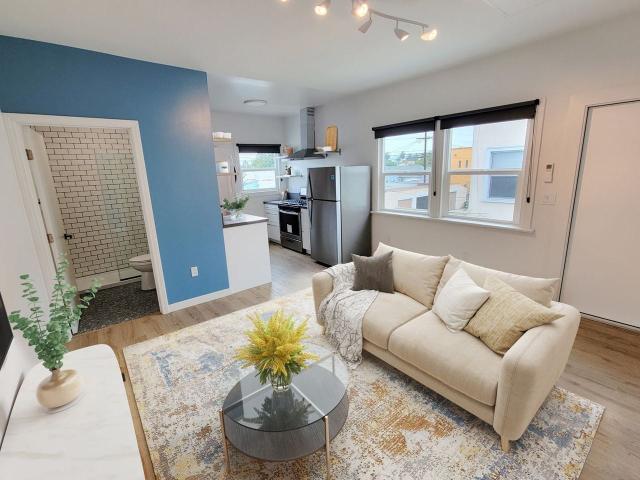 Apartment for rent in Canoga Park, California