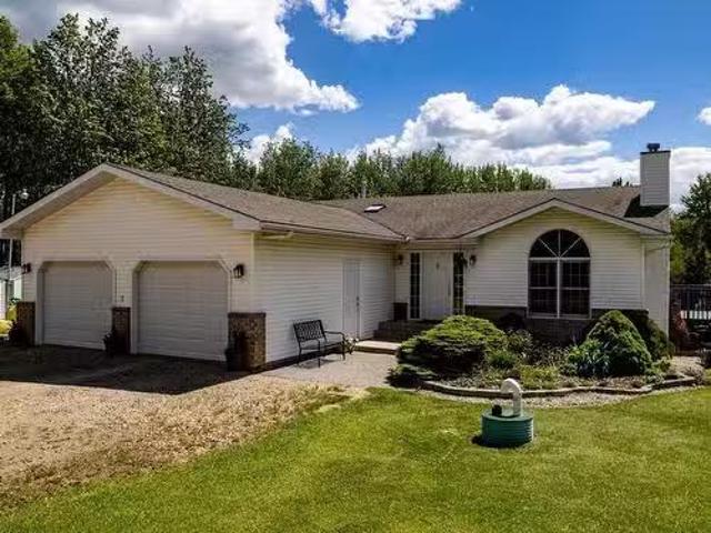 House for sale in Alberta