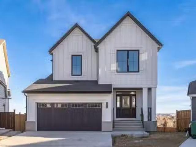 House for sale in Airdrie, Alberta