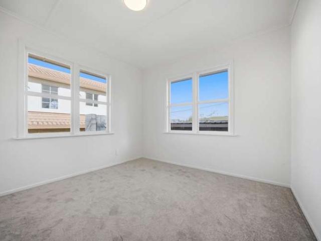 House for sale in Wairau Valley