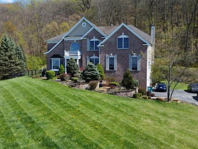 House for sale in Holmes, New York