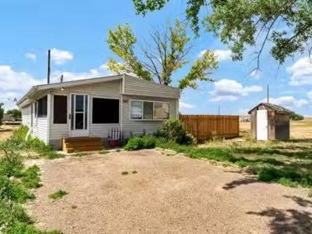 House for sale in Irvine, Alberta