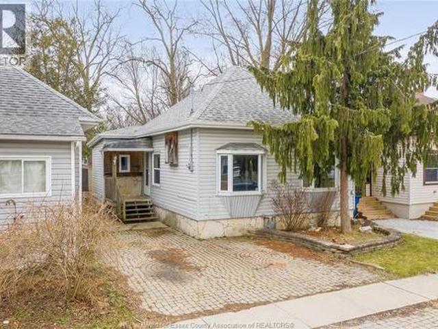 House for sale in Chatham–kent, Ontario