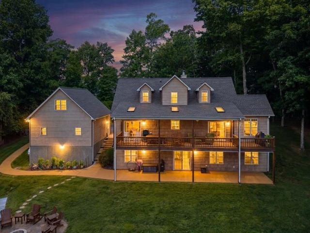 House for sale in Hayesville, North Carolina