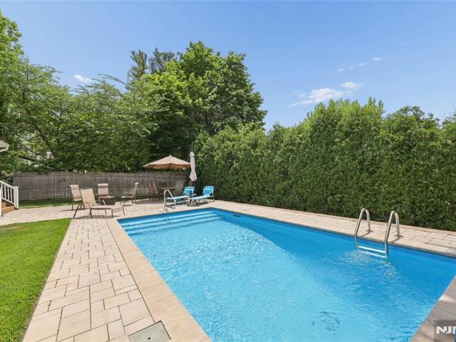 House for sale in Cresskill, New Jersey
