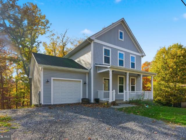 House for sale in Hedgesville, West Virginia