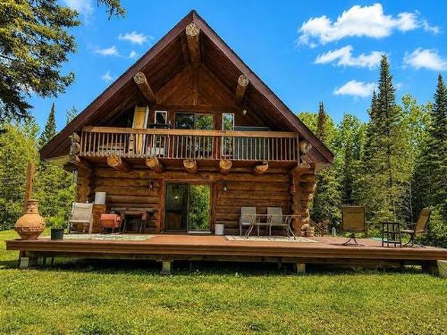 House for sale in Ontario