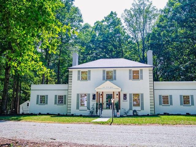 House for sale in Hurdle Mills, North Carolina