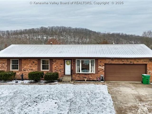 House for sale in Winfield, West Virginia
