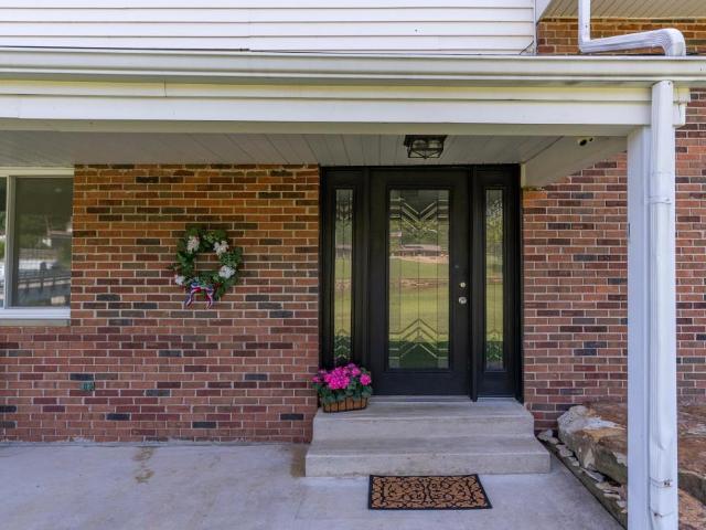 House for sale in Riviera Park, Waverly