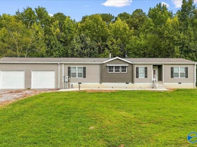 House for sale in Guntersville, Alabama