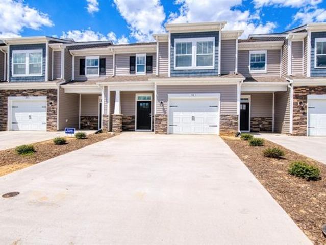 Townhouse for sale in Fletcher, North Carolina