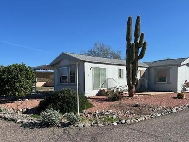 House for sale in Black Canyon City, Arizona