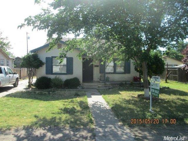 House for sale in Dos Palos, California