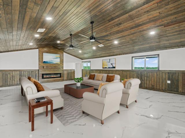 Farm for sale in Waelder, Texas