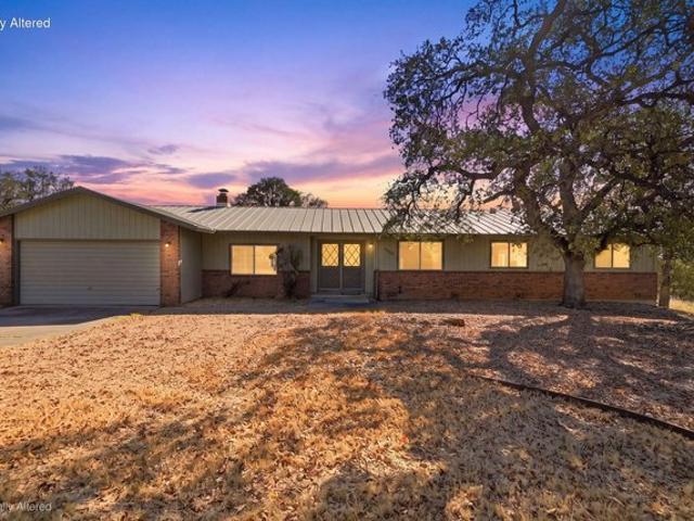 House for sale in Shasta, California