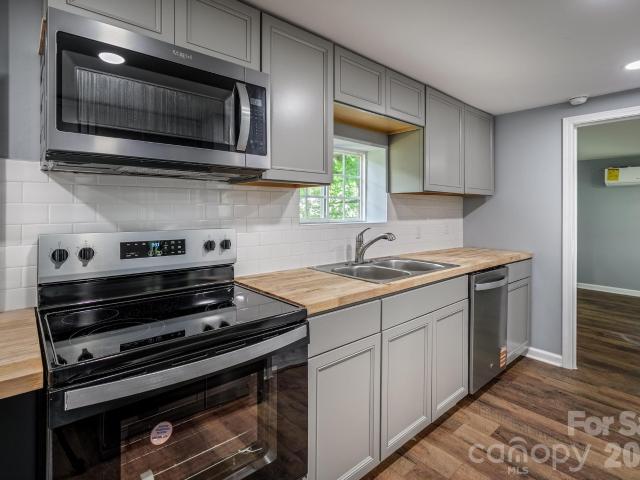 House for sale in Mecklenburg, North Carolina