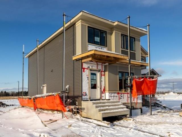 House for sale in Wedgewood, Alberta