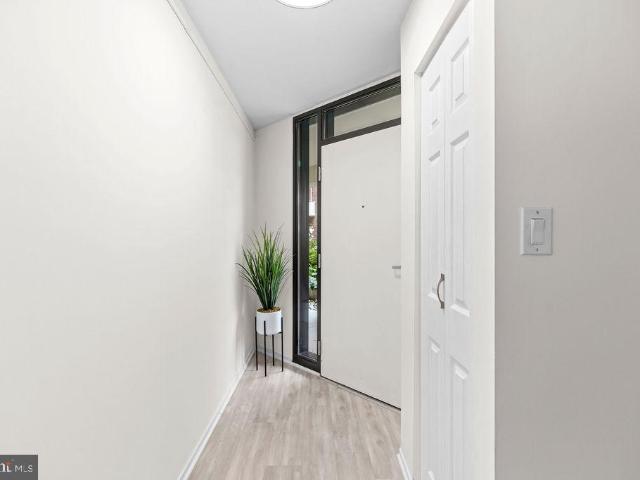 Condo for sale in Virginia