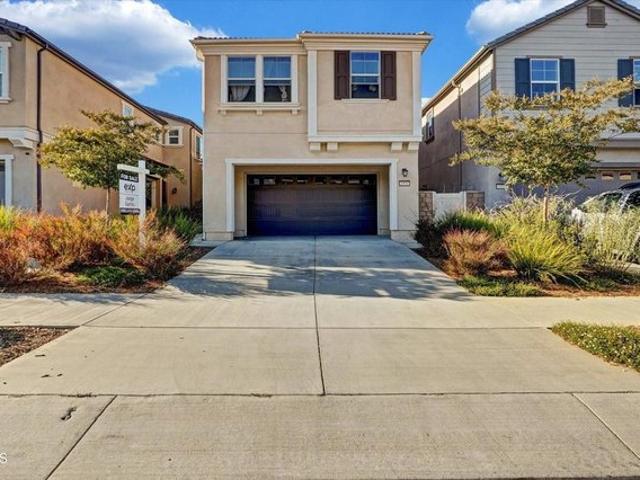 House for sale in Santa Paula, California