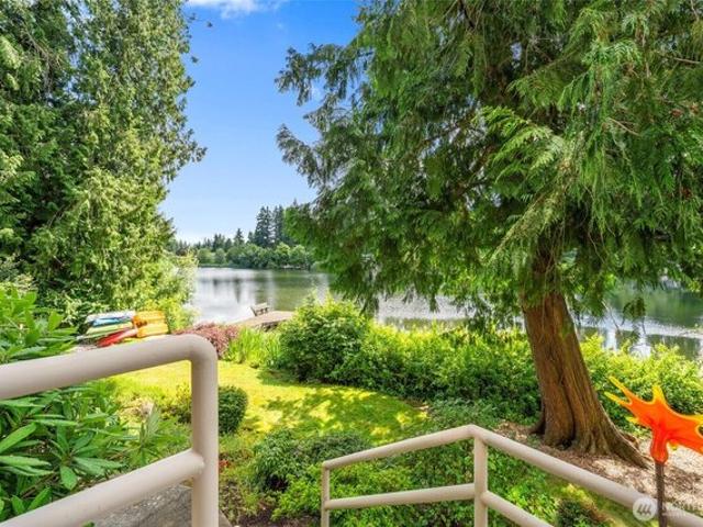 Condo for sale in Shoreline, Washington