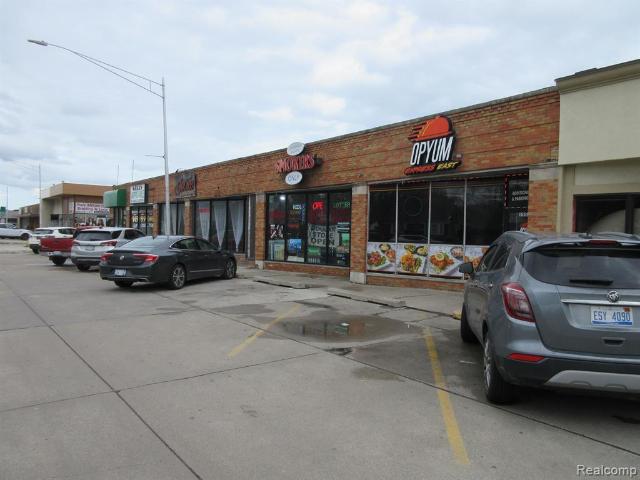 Commercial for sale in Harper Woods, Michigan
