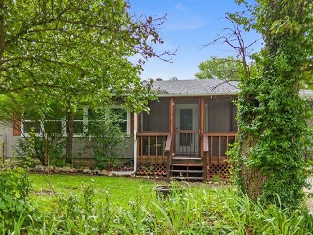 House for sale in Barry, Missouri
