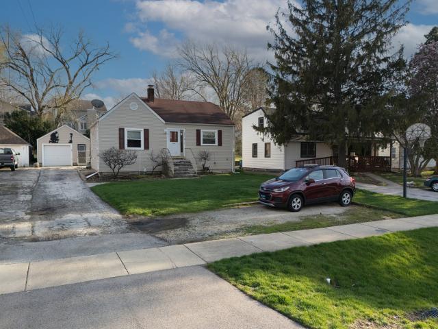 Property for sale in Downers Grove, Illinois