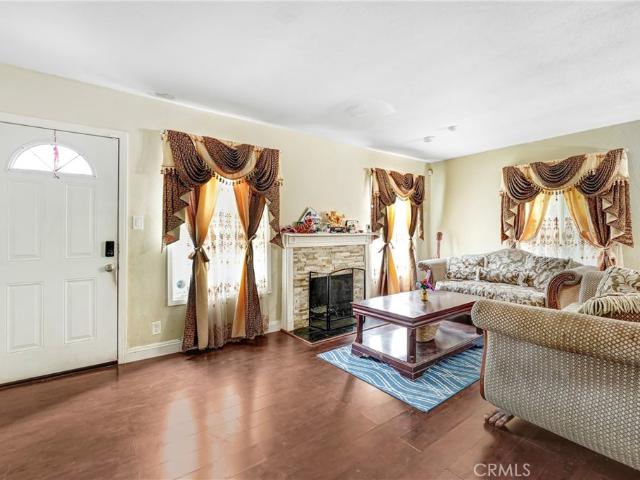 House for sale in Reseda, Canoga Park