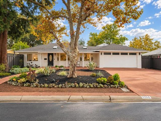House for sale in Gregory Gardens, Pleasant Hill