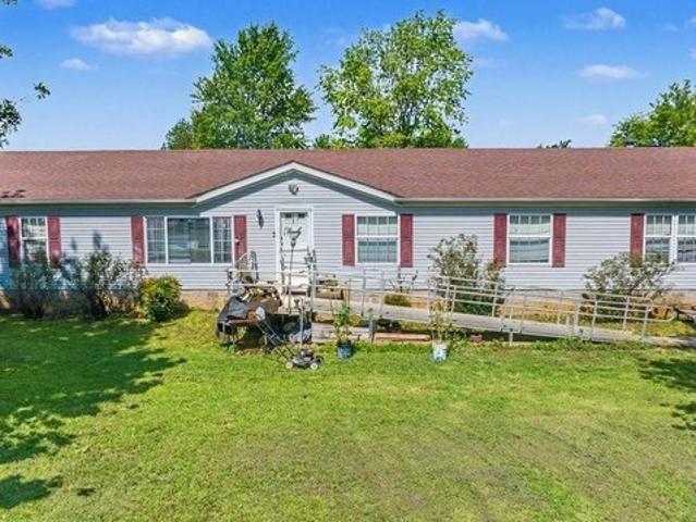 House for sale in Guthrie, Kentucky