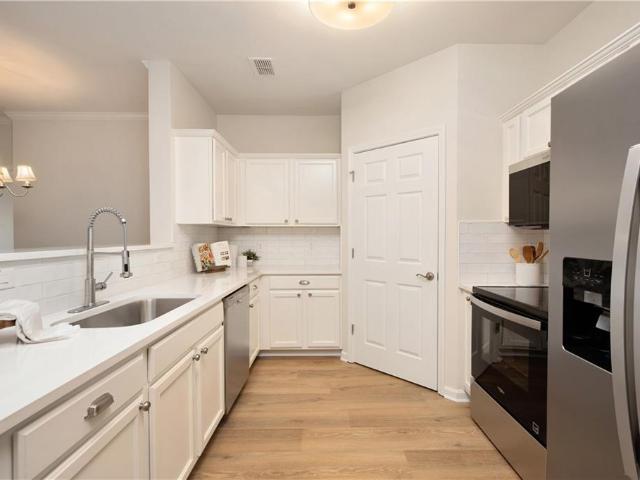 Condo for sale in Alpharetta, Fulton County