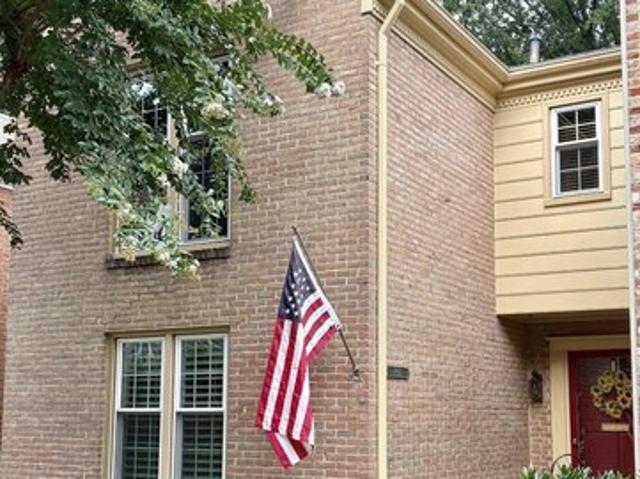 Townhouse for sale in Virginia