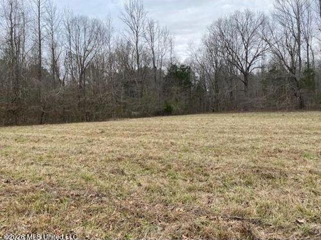 Land for sale in Batesville, Mississippi