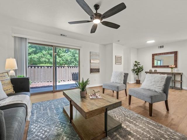 Townhouse for rent in Walnut Creek, California