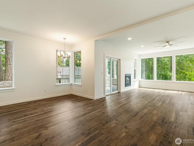 Condo for sale in Washington
