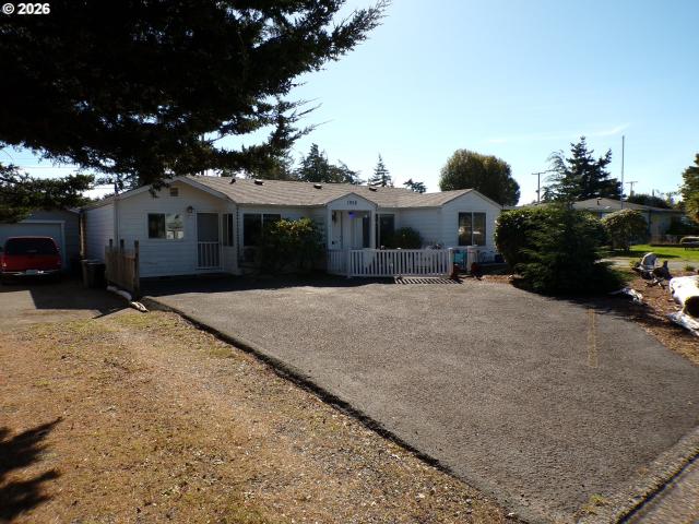 House for sale in Florence, Lane County