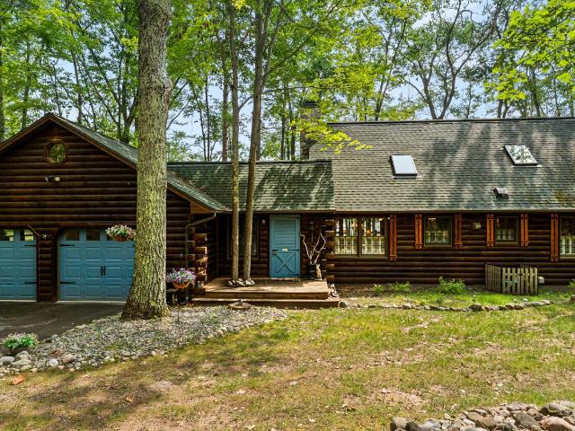 House for sale in Hillman
