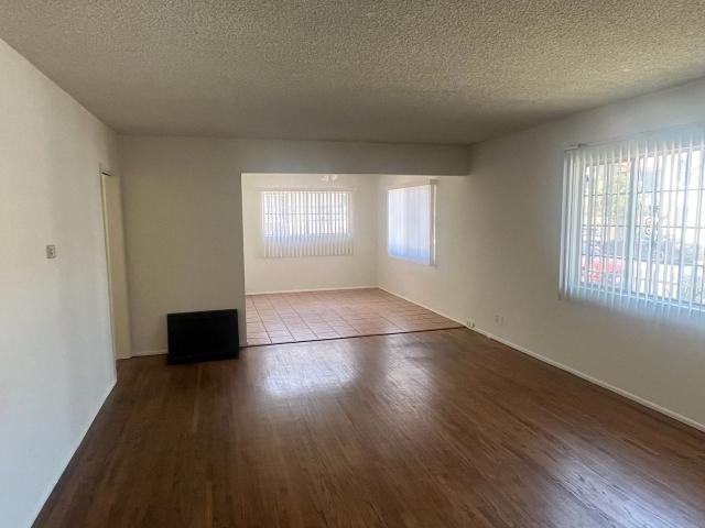 Apartment for rent in Long Beach, California