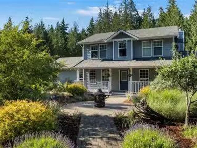 House for sale in Shawnigan Lake, British Columbia