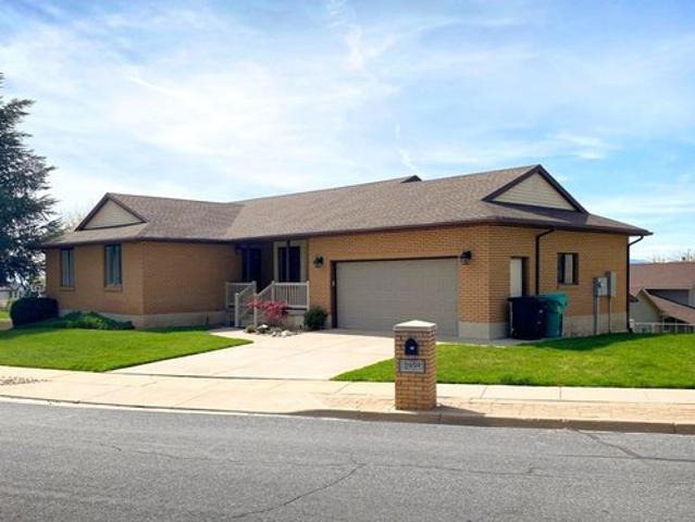 House for sale in Centerville, Utah