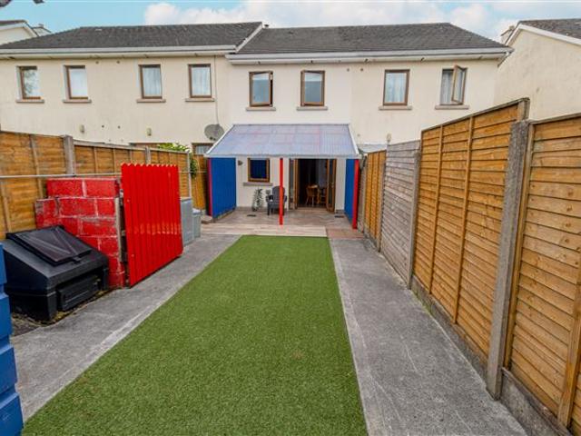 Townhouse for sale in Longford, North Tipperary