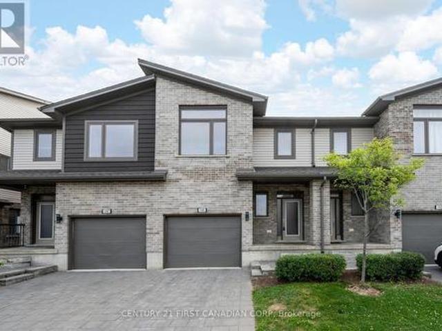 Townhouse for sale in Arva, Ontario