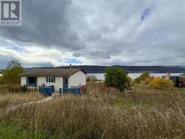 House for sale in Corner Brook, Newfoundland And Labrador