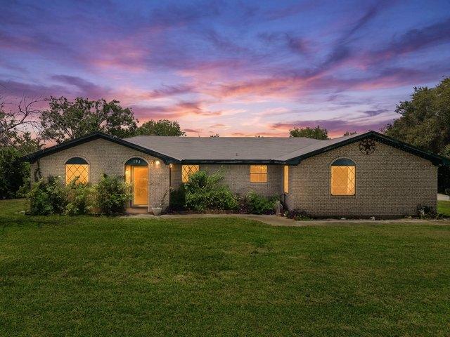House for sale in China Spring, Texas