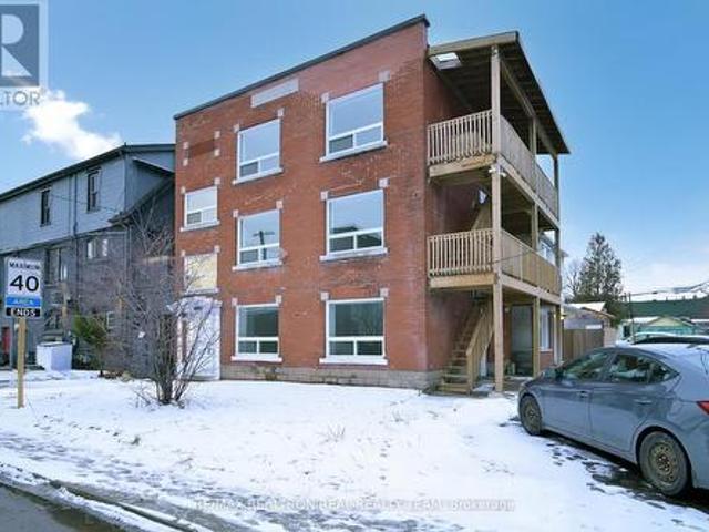 Property for sale in Ancaster, Ontario