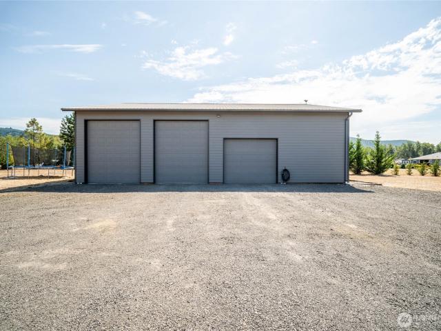 House for sale in Castle Rock, Washington
