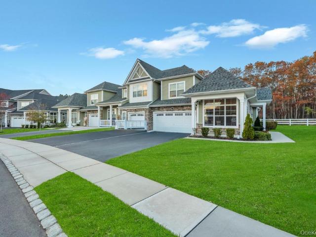 Condo for sale in Centereach, New York