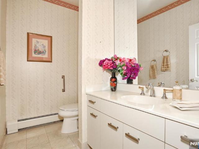 Townhouse for sale in Wyckoff